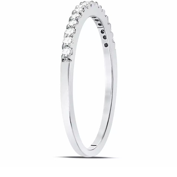 14k White Gold Diamond SWedding Band 1/6 Cttw - Picture 4 of 5